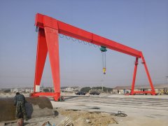 箱式龙门吊滑线距地面高