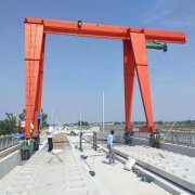<b>无轨行走轮胎龙门吊噪音符合要求吗</b>