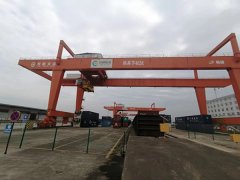 <b>福建龙岩长距离物料转运轨道式龙门吊效率高不</b>