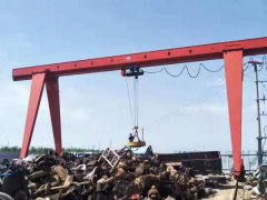 <b>电磁吸盘龙门吊怎样应对强磁场干扰吸附</b>